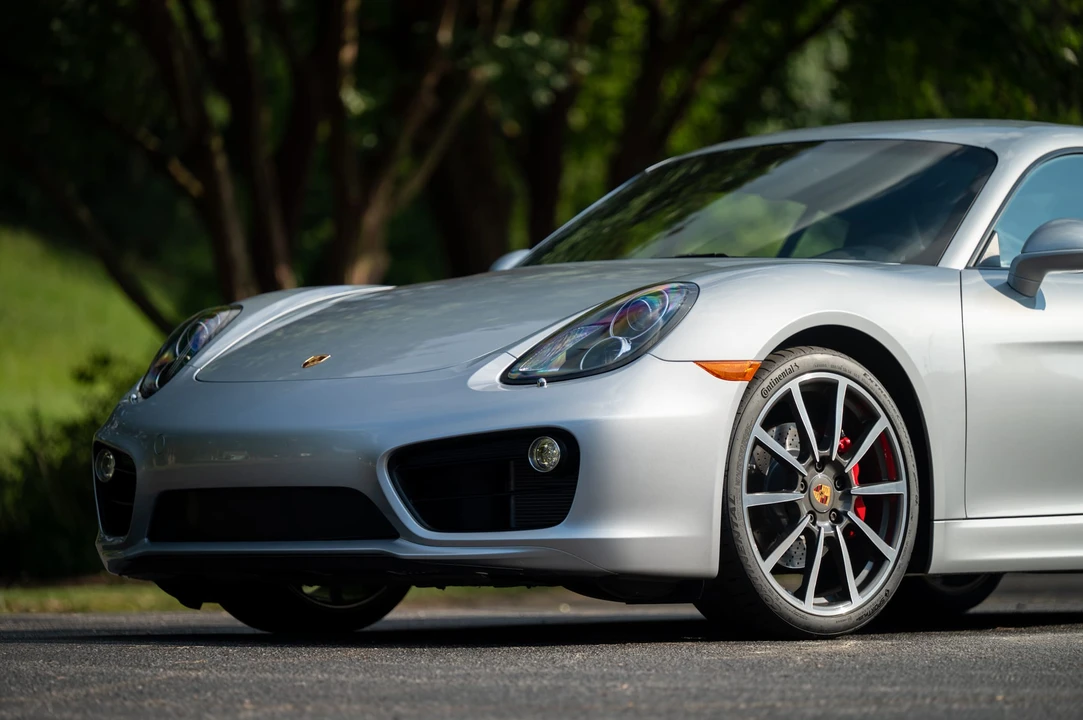 2014 Porsche 981 Cayman - Image 17 of 31