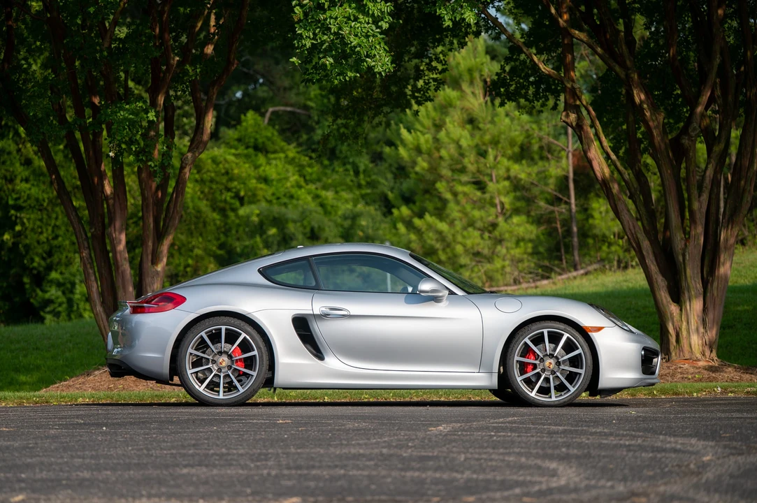 2014 Porsche 981 Cayman - Image 10 of 31