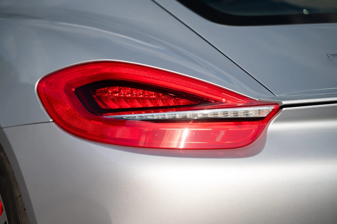 2014 Porsche 981 Cayman - Image 30 of 31