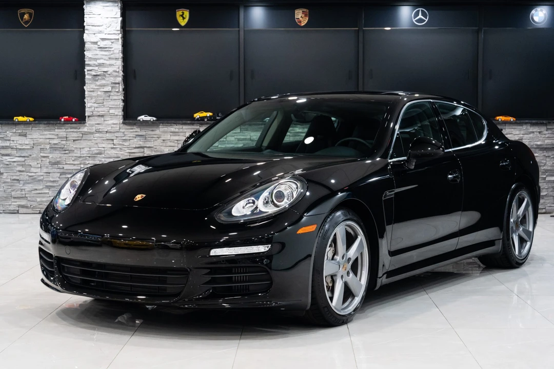 2014 Porsche 970 Panamera S - Image 8 of 31