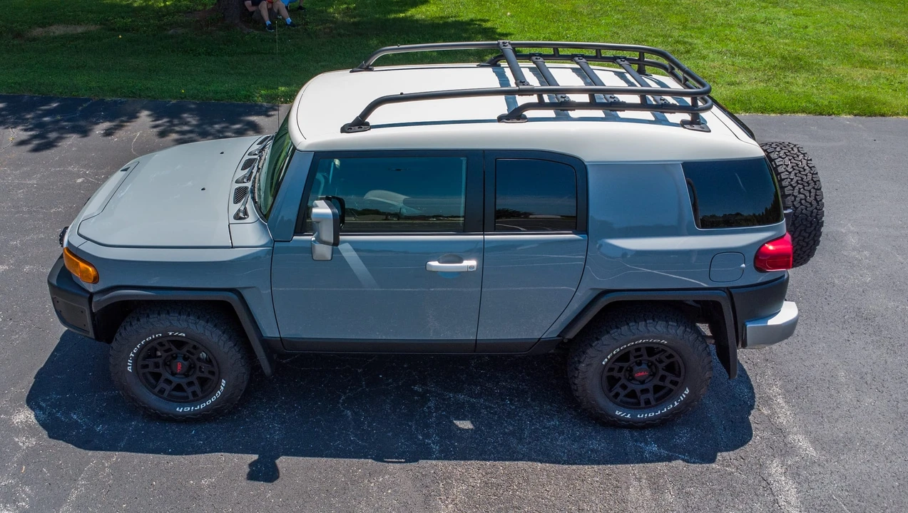 2014 Toyota FJ Cruiser - Image 20 of 31