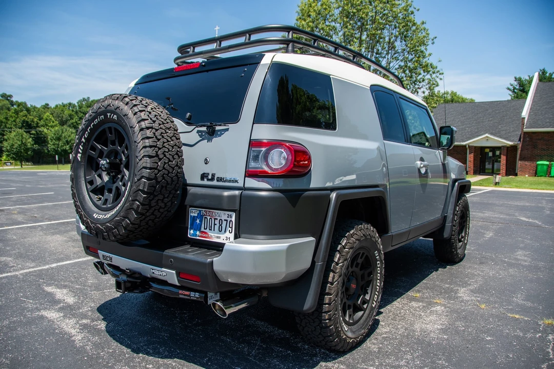 2014 Toyota FJ Cruiser - Image 12 of 31
