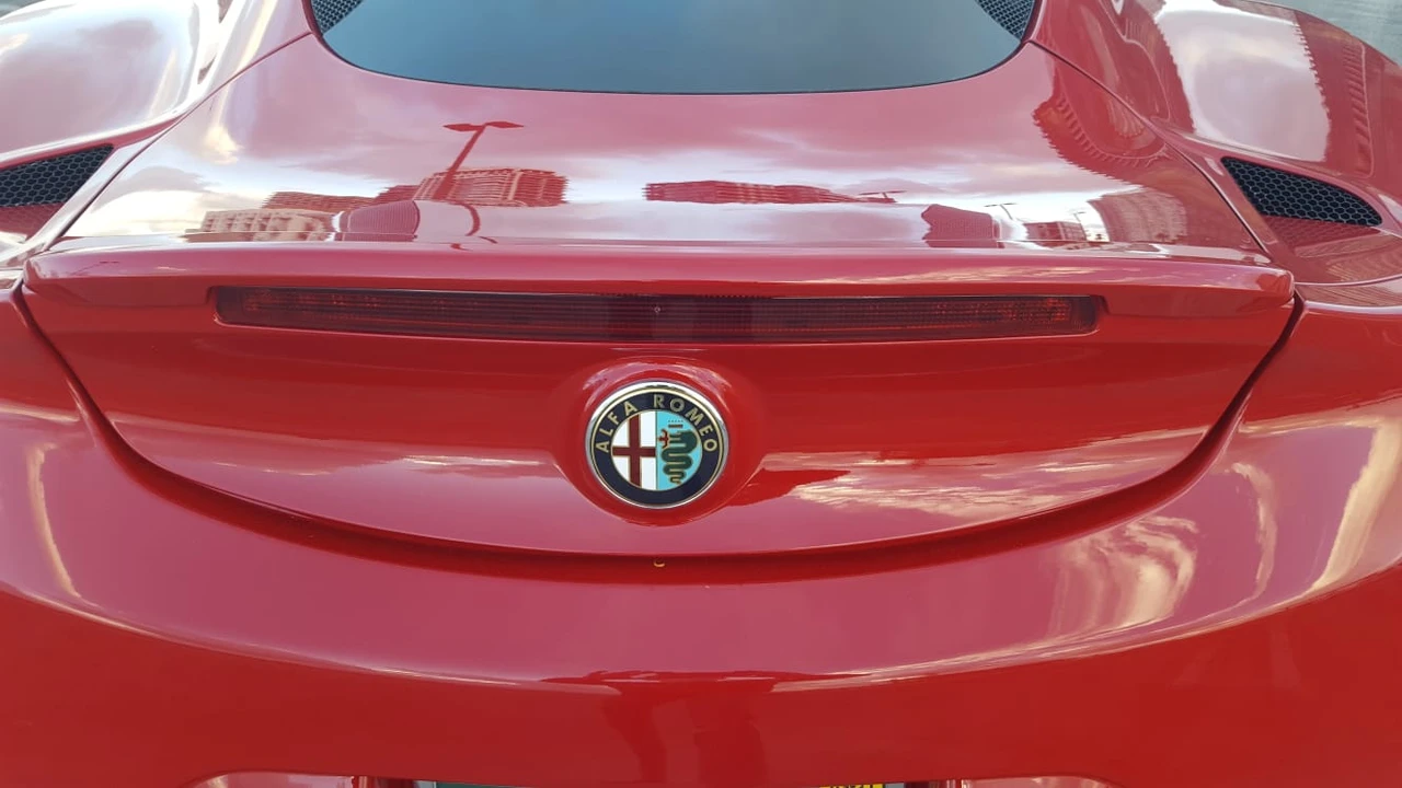 2015 Alfa Romeo 4C Coupe - Image 19 of 31