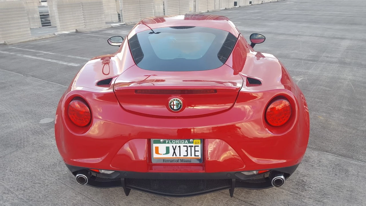 2015 Alfa Romeo 4C Coupe - Image 7 of 31