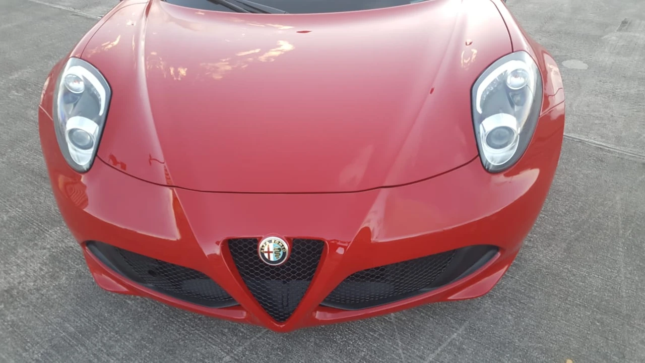 2015 Alfa Romeo 4C Coupe - Image 10 of 31