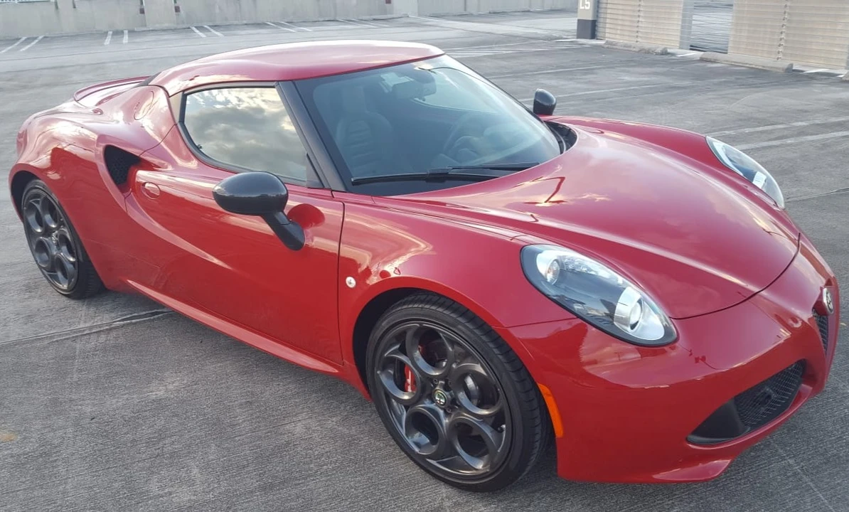 2015 Alfa Romeo 4C Coupe - Image 4 of 31