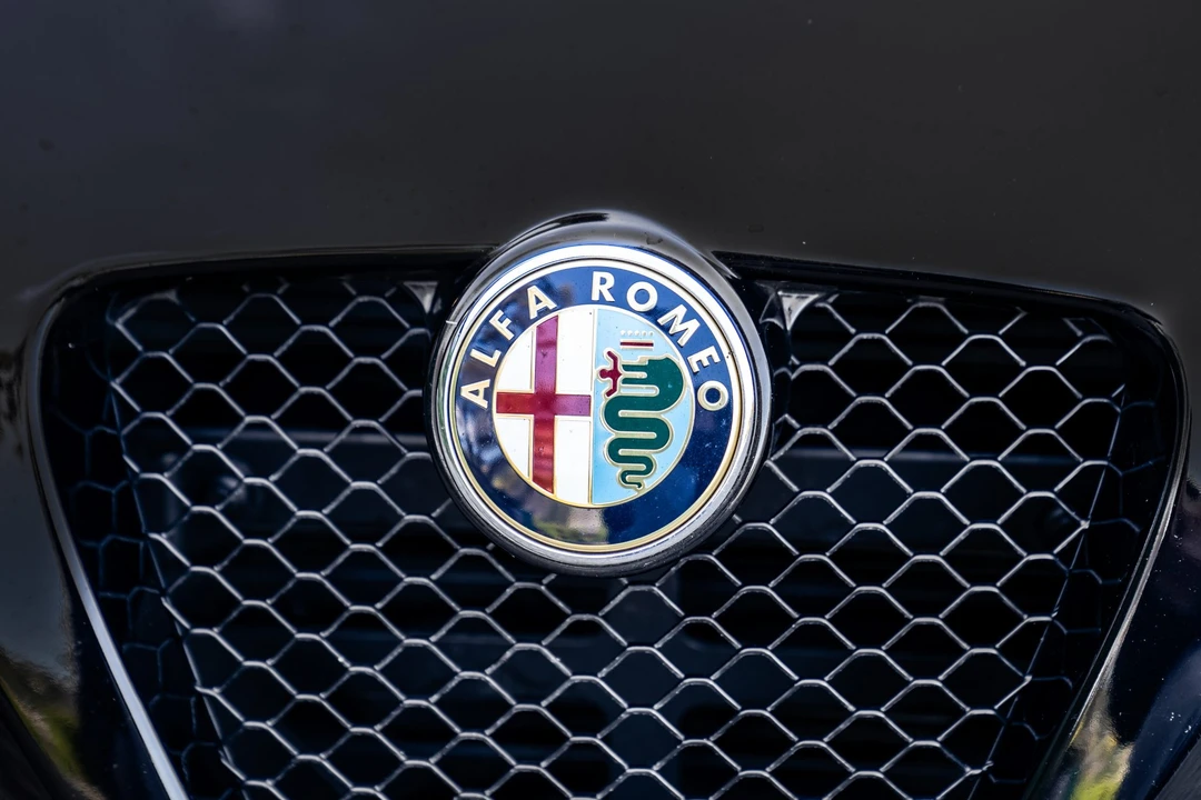 2015 Alfa Romeo 4C Coupe - Image 27 of 31