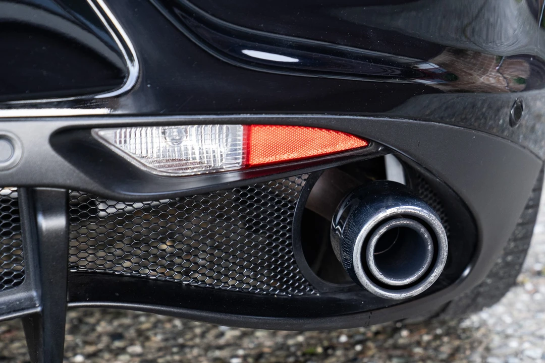 2015 Alfa Romeo 4C Coupe - Image 19 of 31