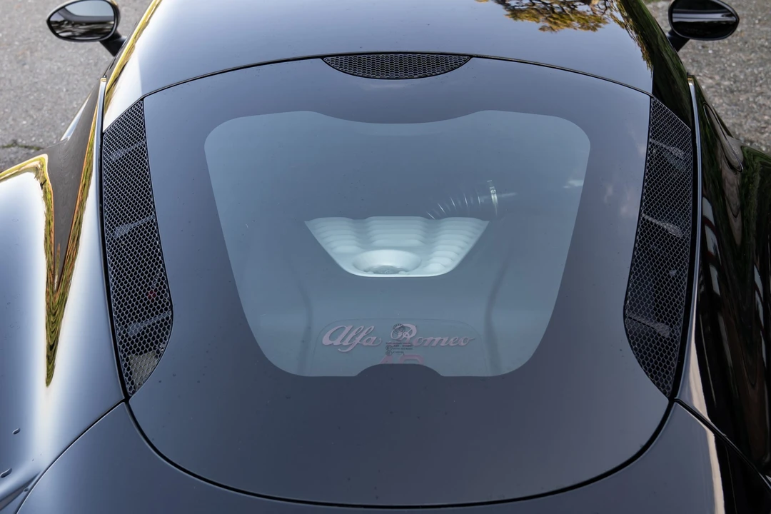 2015 Alfa Romeo 4C Coupe - Image 14 of 31