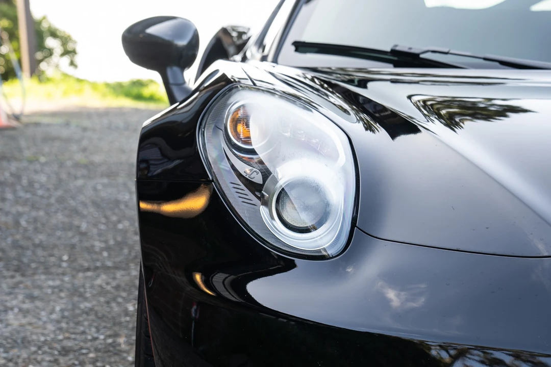 2015 Alfa Romeo 4C Coupe - Image 9 of 31