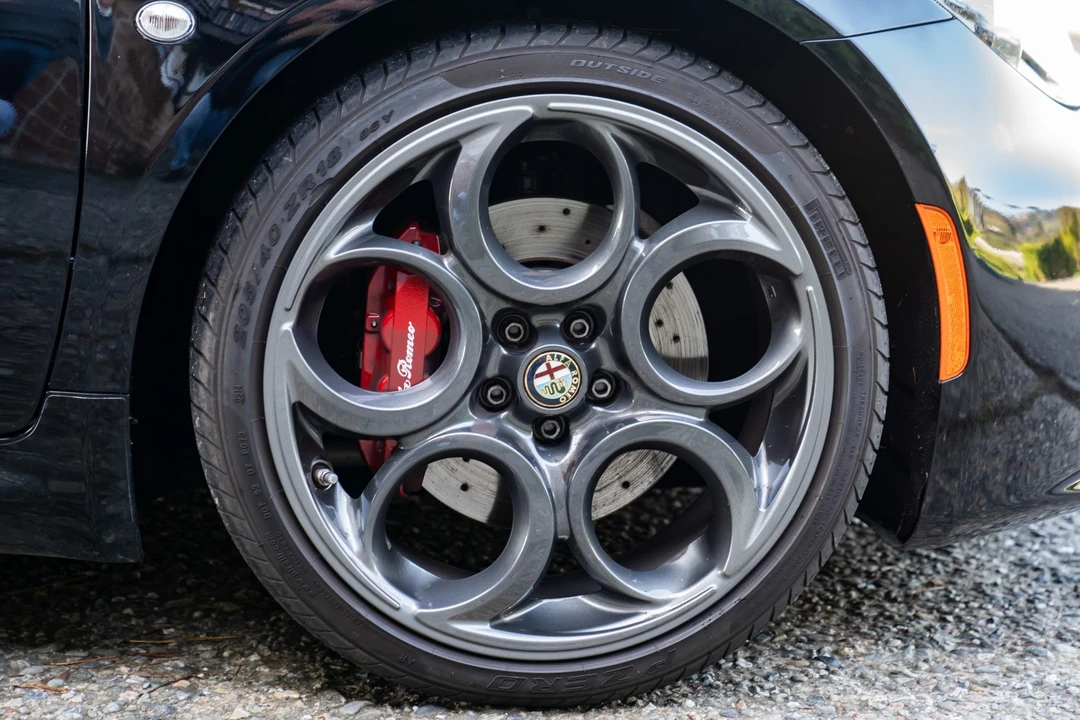2015 Alfa Romeo 4C Coupe - Image 31 of 31