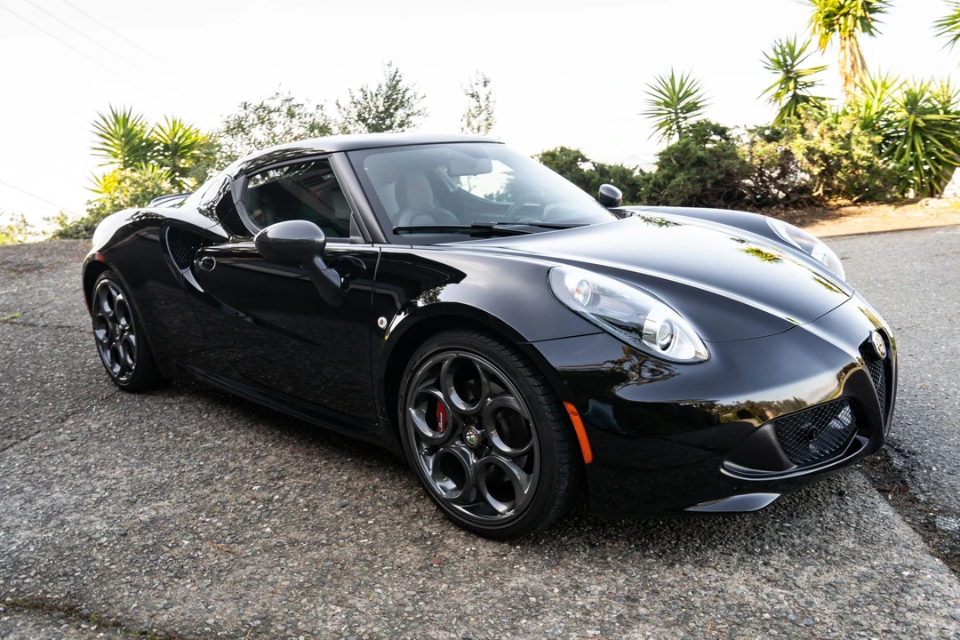 2015 Alfa Romeo 4C Coupe - Image 7 of 31