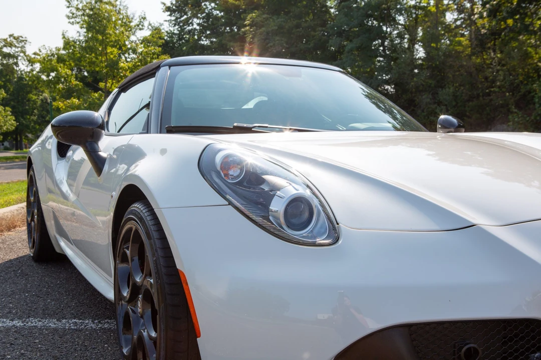 2015 Alfa Romeo 4C Spider - Image 18 of 31