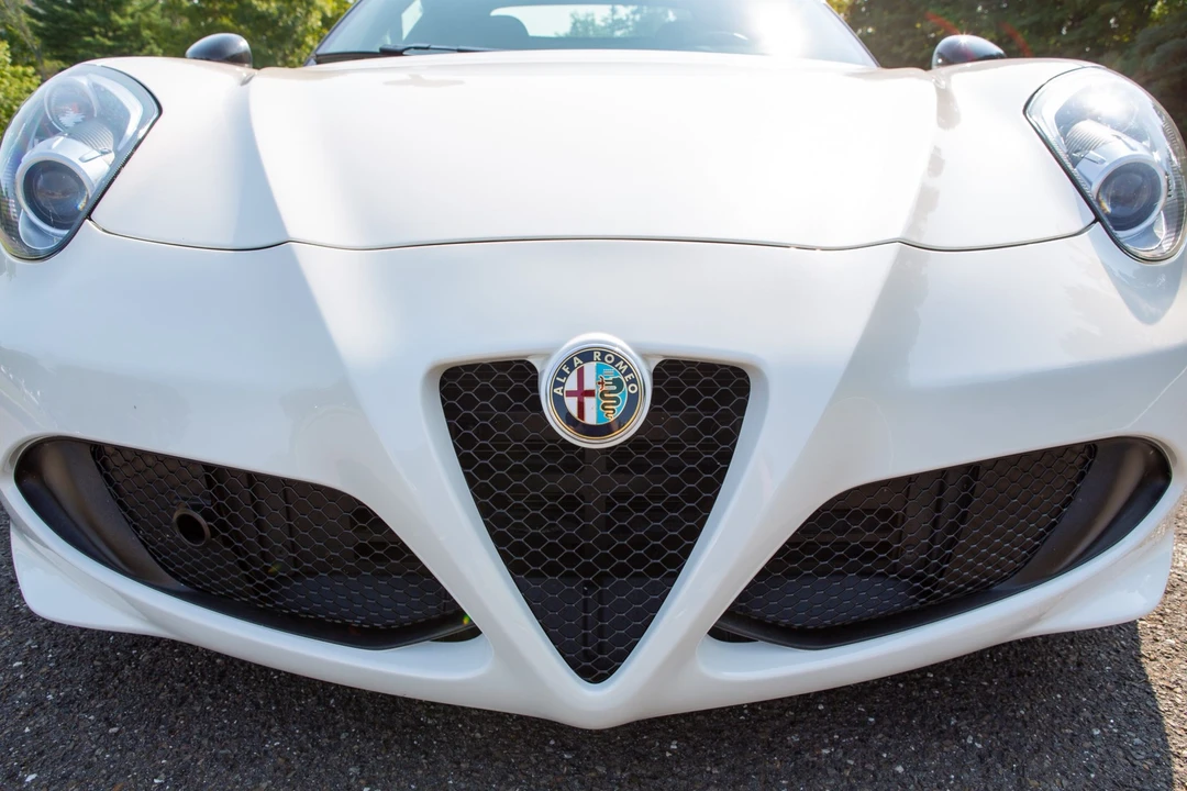 2015 Alfa Romeo 4C Spider - Image 19 of 31