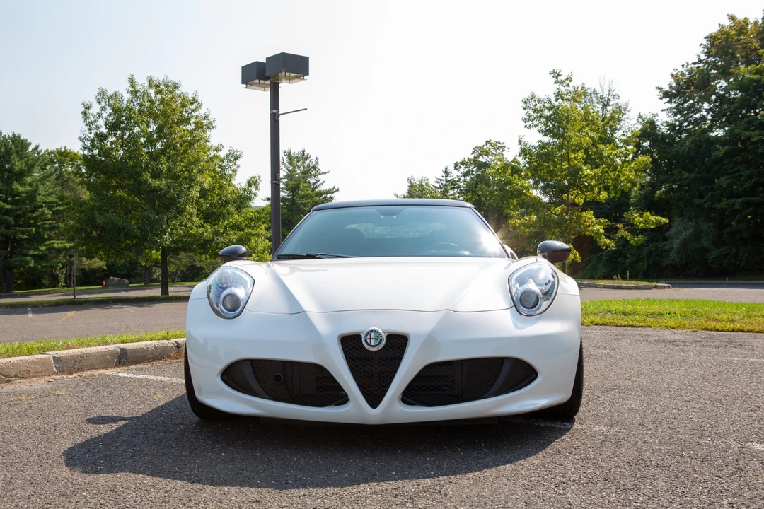 2015 Alfa Romeo 4C Spider - Image 3 of 31