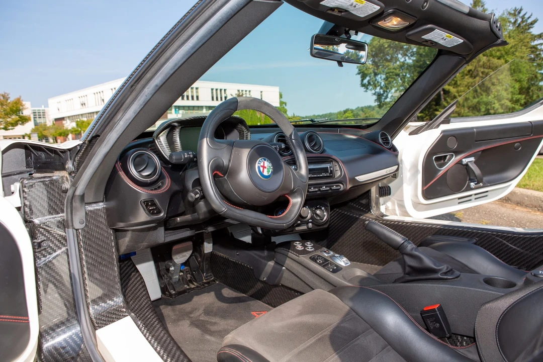 2015 Alfa Romeo 4C Spider - Image 27 of 31
