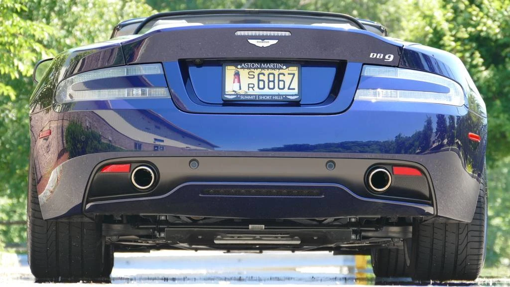 2015 Aston Martin DB9 - Image 8 of 31