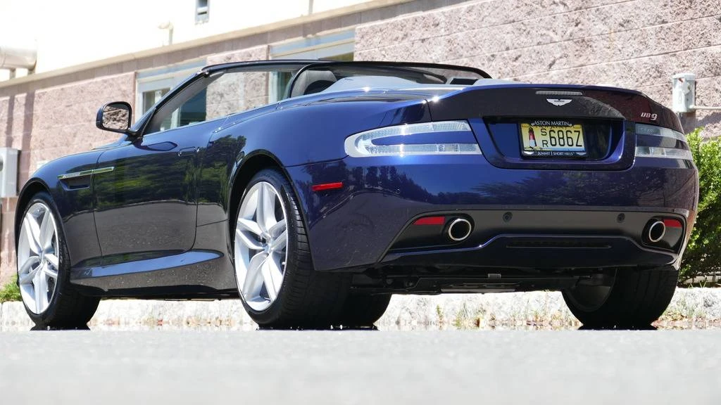 2015 Aston Martin DB9 - Image 5 of 31