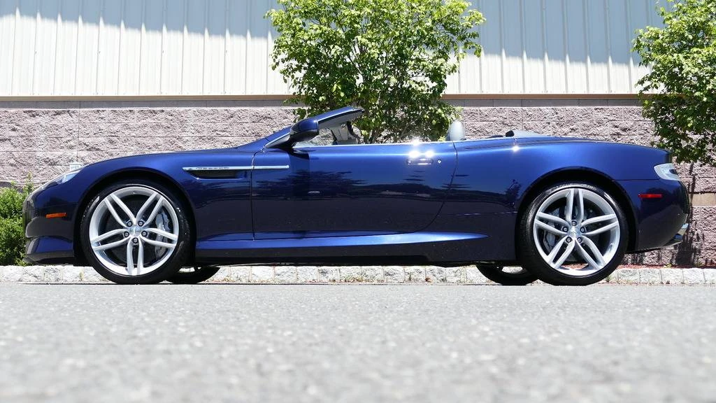 2015 Aston Martin DB9 - Image 4 of 31