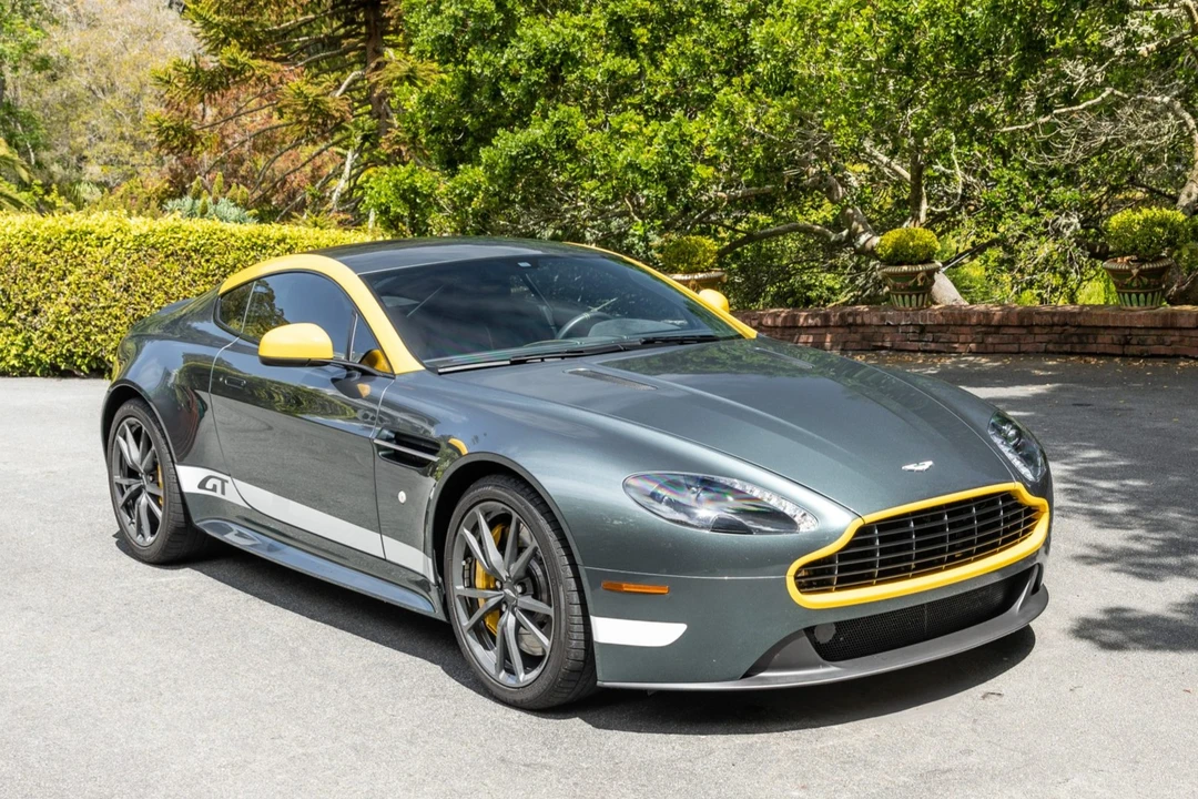 2015 Aston Martin V8 Vantage (2006-2017) - Image 1 of 31