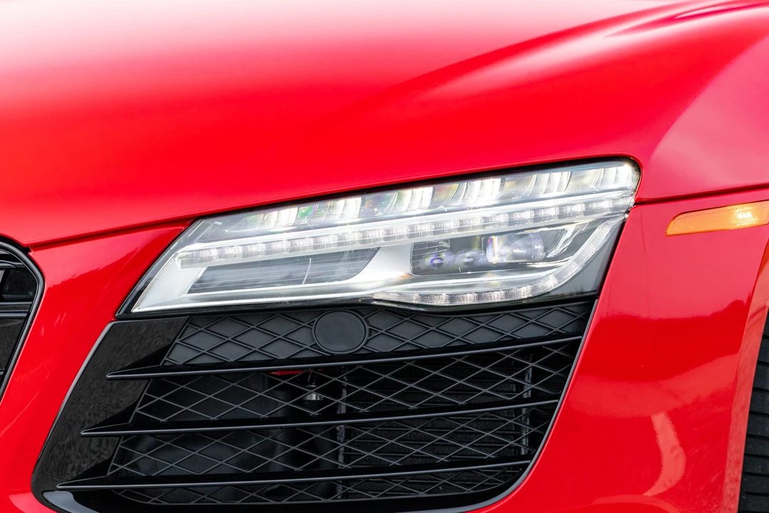 2015 Audi 42 R8 - Image 12 of 31