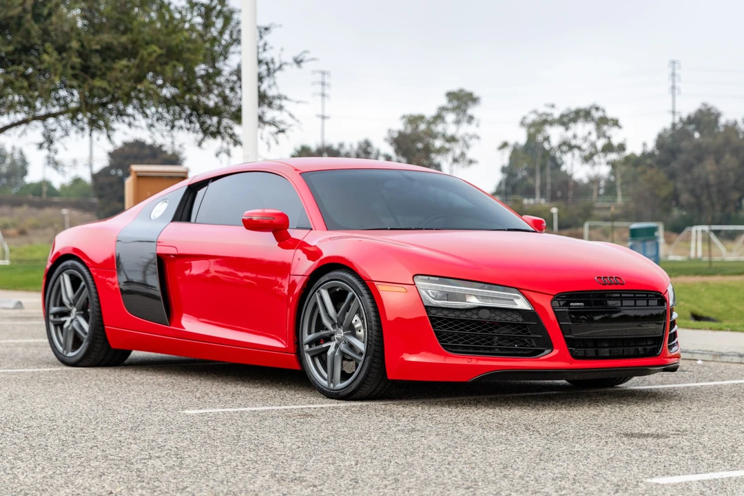 2015 Audi 42 R8 - Image 4 of 31