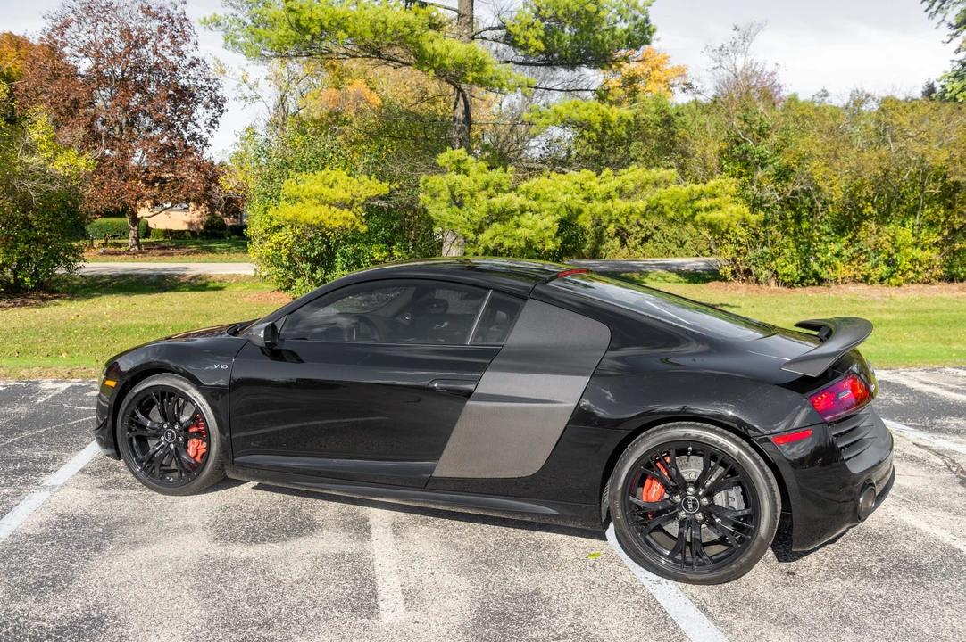 2015 Audi 42 R8 - Image 19 of 31