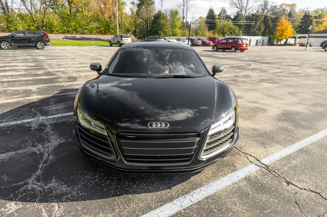 2015 Audi 42 R8 - Image 6 of 31