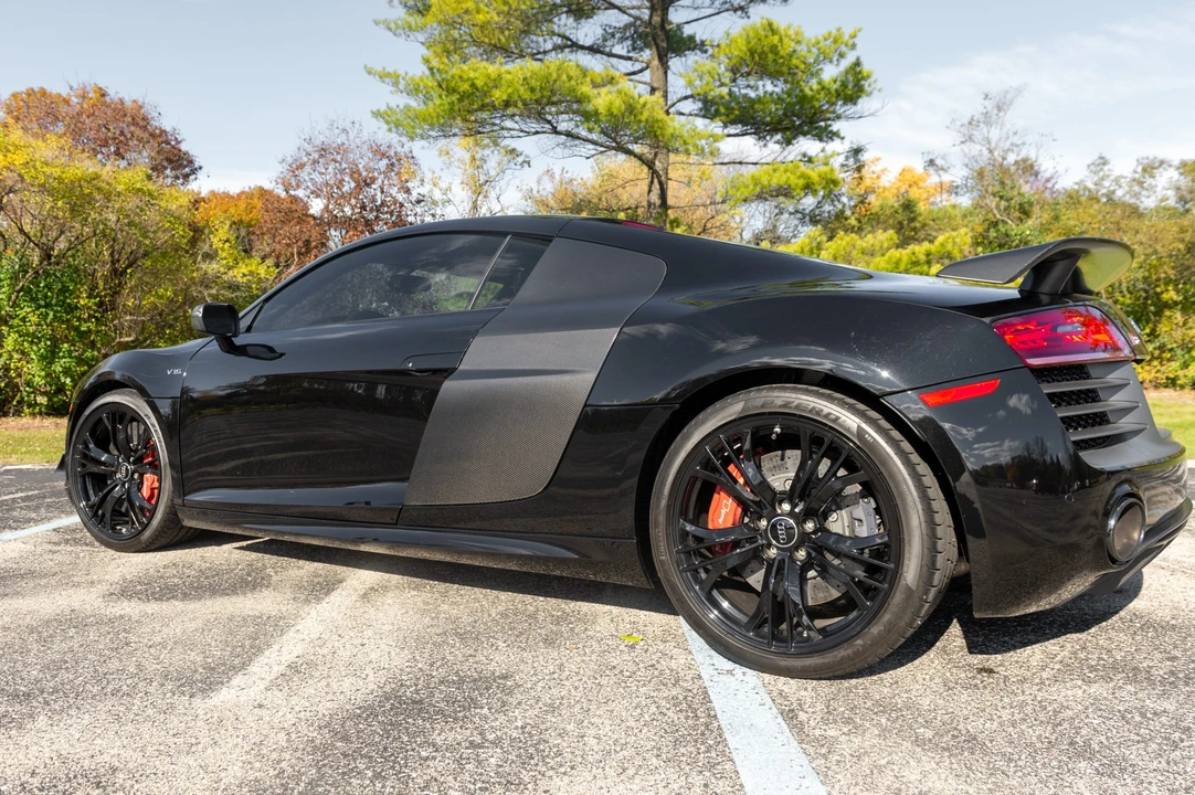 2015 Audi 42 R8 - Image 23 of 31