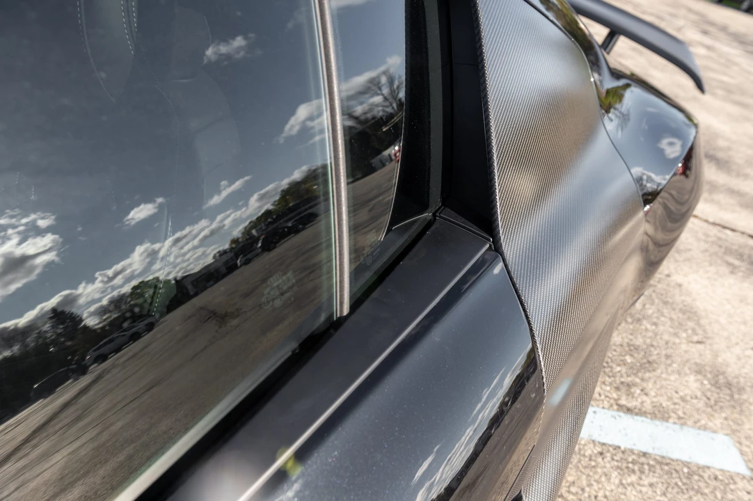 2015 Audi 42 R8 - Image 27 of 31