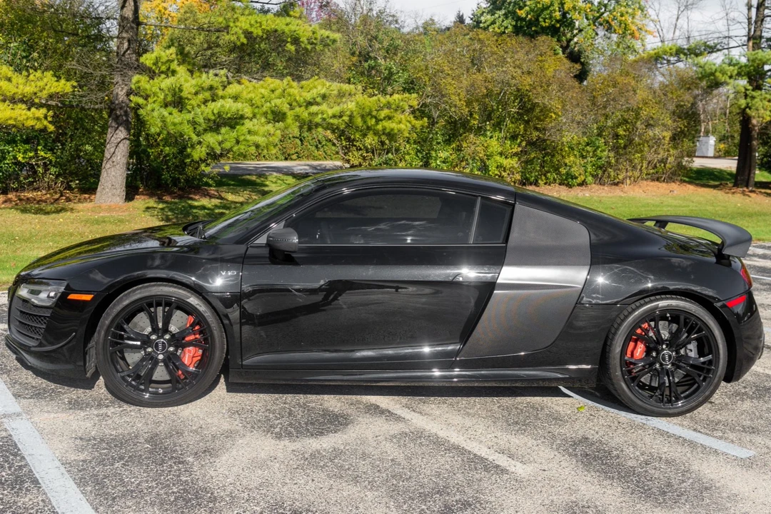 2015 Audi 42 R8 - Image 20 of 31