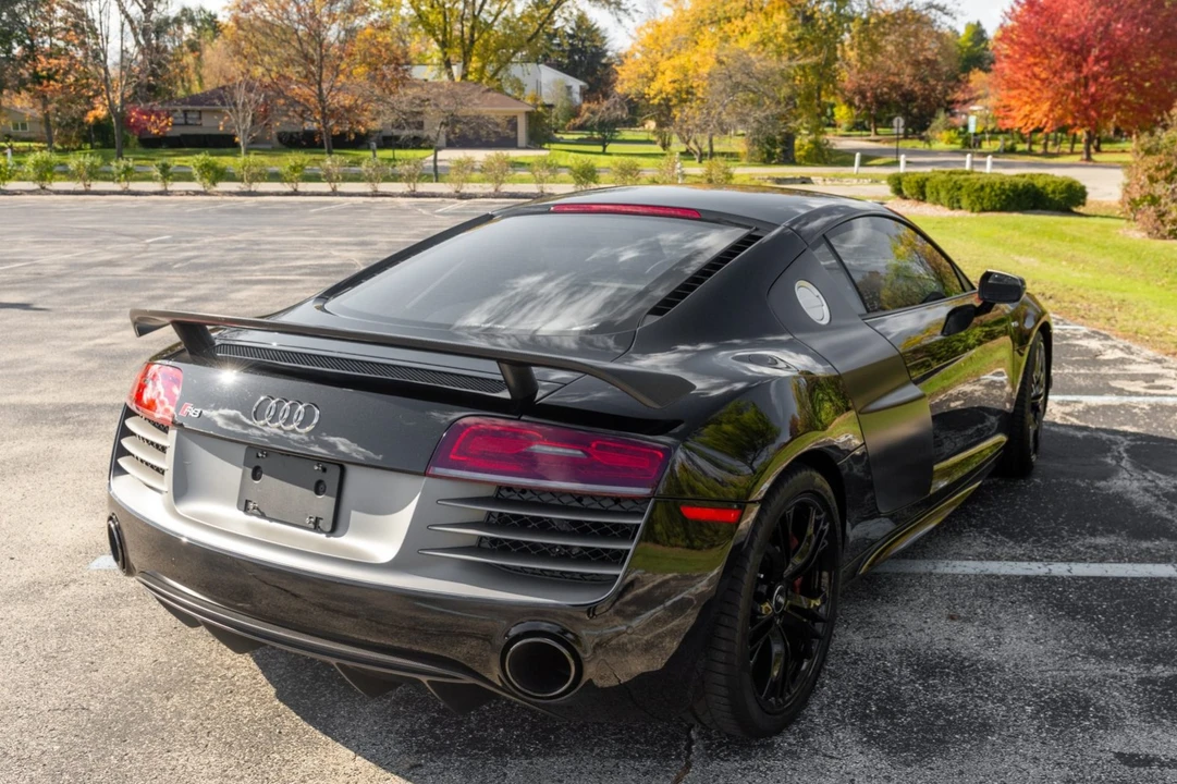 2015 Audi 42 R8 - Image 12 of 31
