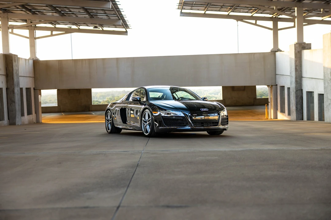 2015 Audi 42 R8 - Image 7 of 31