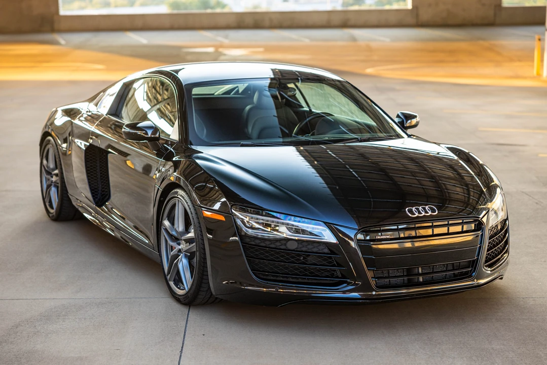 2015 Audi 42 R8 - Image 4 of 31