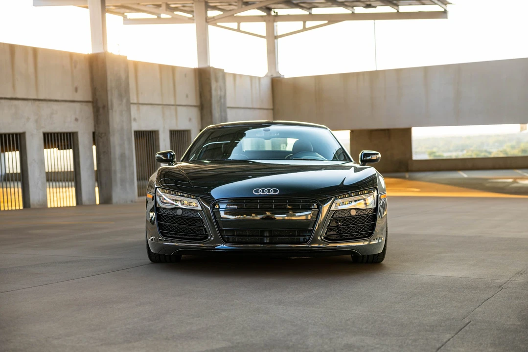 2015 Audi 42 R8 - Image 3 of 31