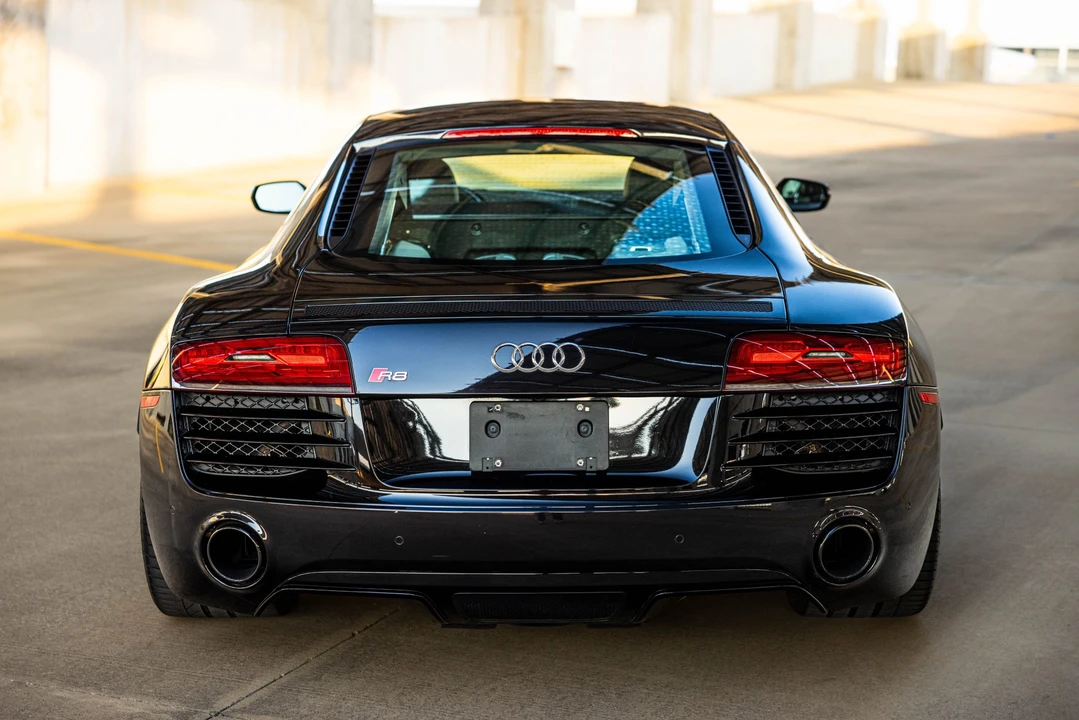 2015 Audi 42 R8 - Image 13 of 31