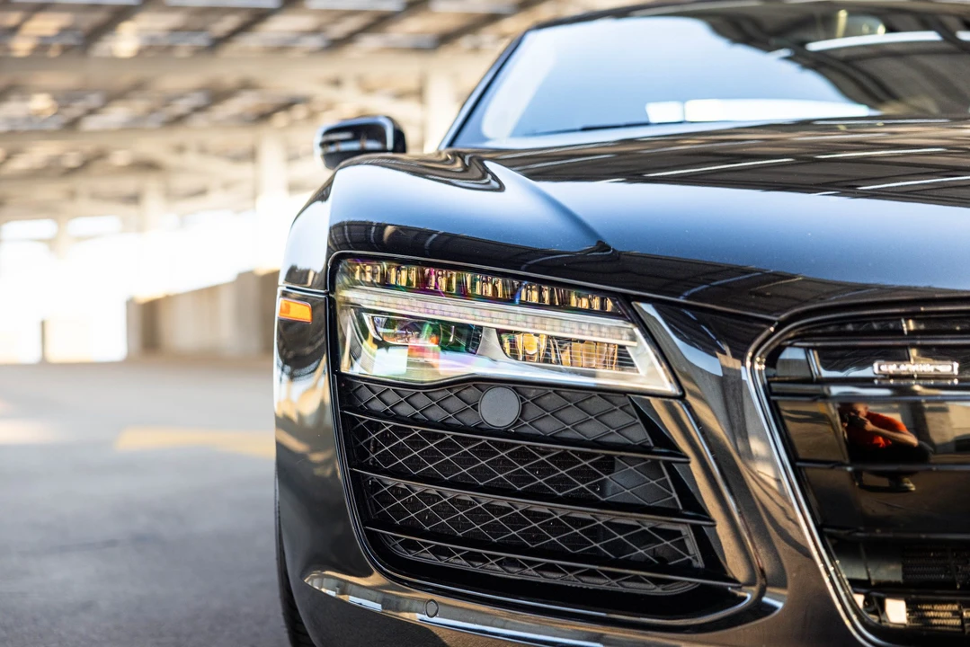 2015 Audi 42 R8 - Image 27 of 31