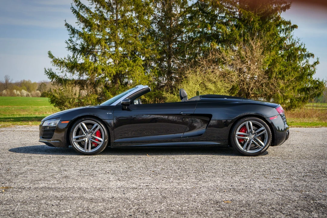 2015 Audi 42 R8 - Image 11 of 31