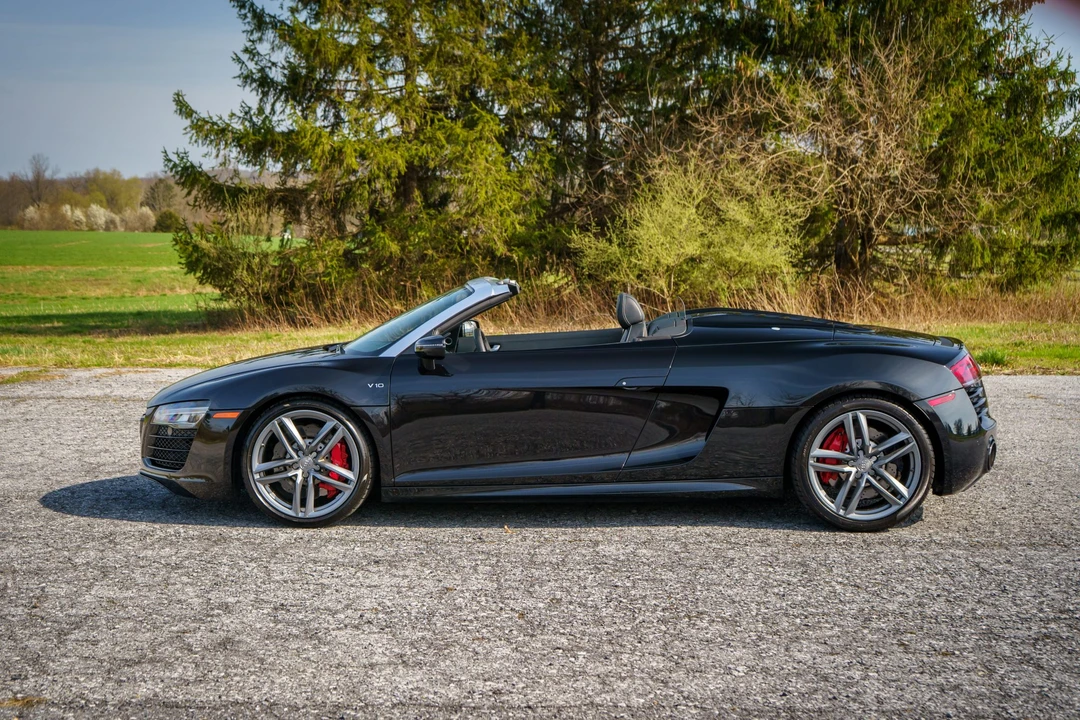 2015 Audi 42 R8 - Image 12 of 31