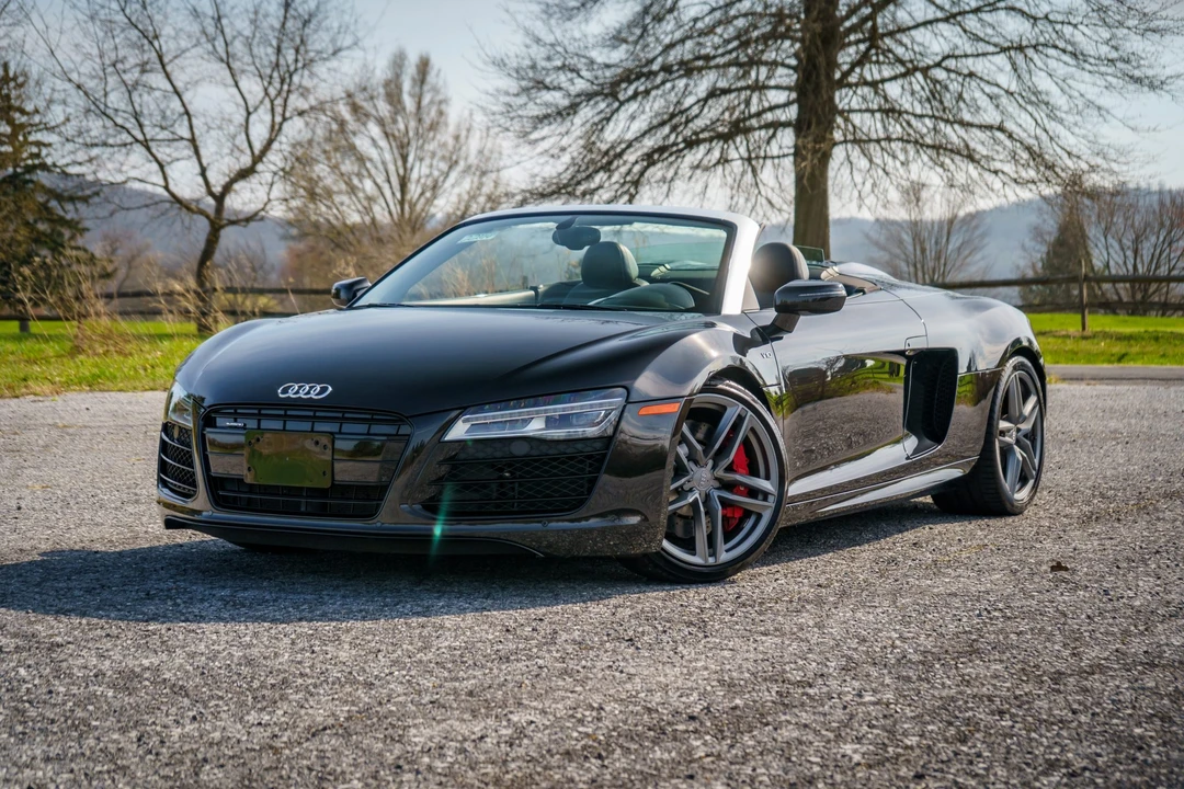2015 Audi 42 R8 - Image 7 of 31