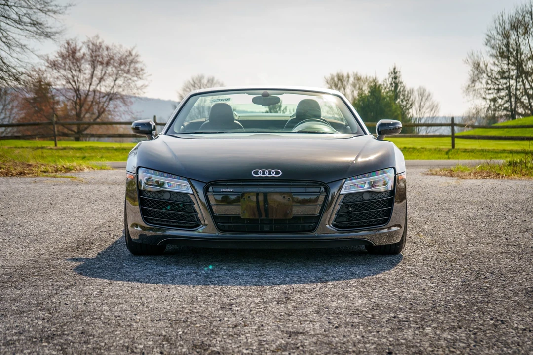 2015 Audi 42 R8 - Image 27 of 31