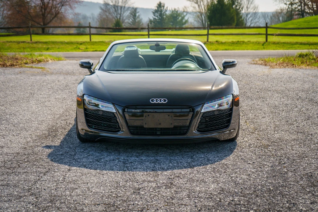 2015 Audi 42 R8 - Image 28 of 31