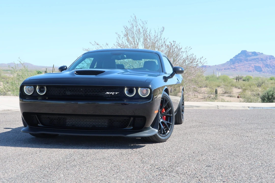 2015 Dodge Challenger SRT Hellcat 3rd Gen - Image 11 of 31