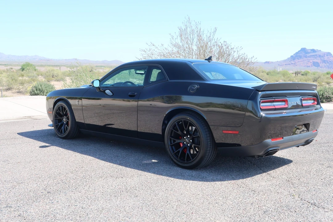 2015 Dodge Challenger SRT Hellcat 3rd Gen - Image 16 of 31