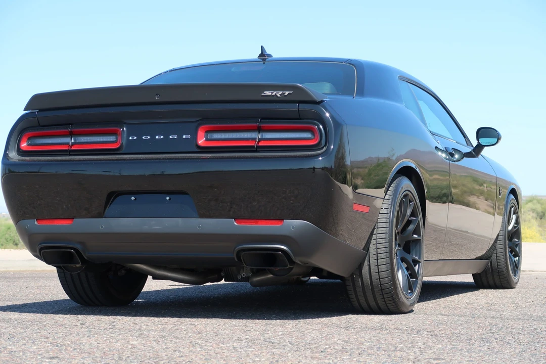 2015 Dodge Challenger SRT Hellcat 3rd Gen - Image 26 of 31