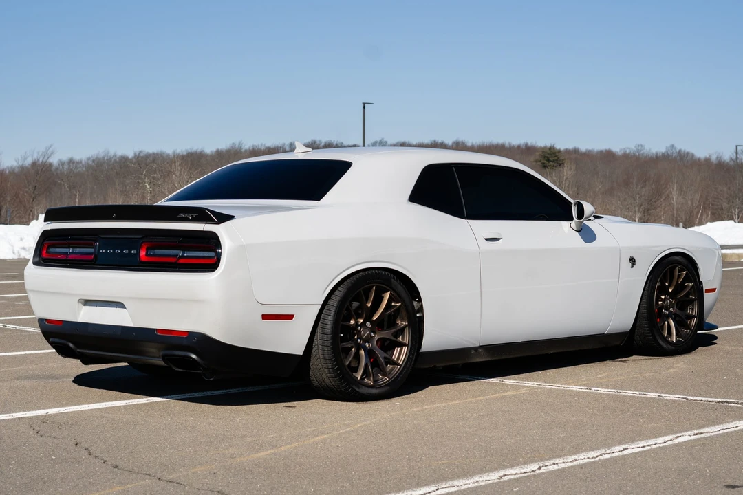 2015 Dodge Challenger SRT Hellcat 3rd Gen - Image 4 of 31