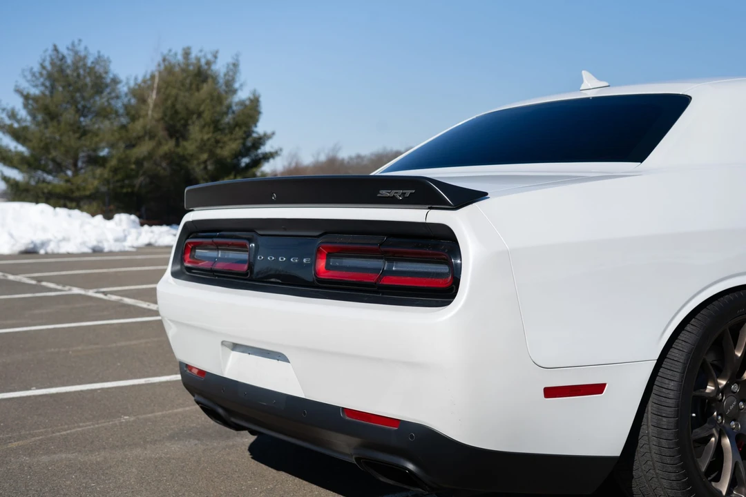 2015 Dodge Challenger SRT Hellcat 3rd Gen - Image 18 of 31