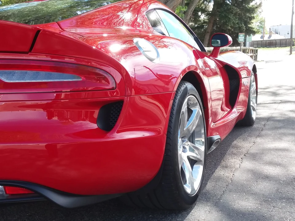 2015 Dodge Viper 5th Gen - Image 24 of 31