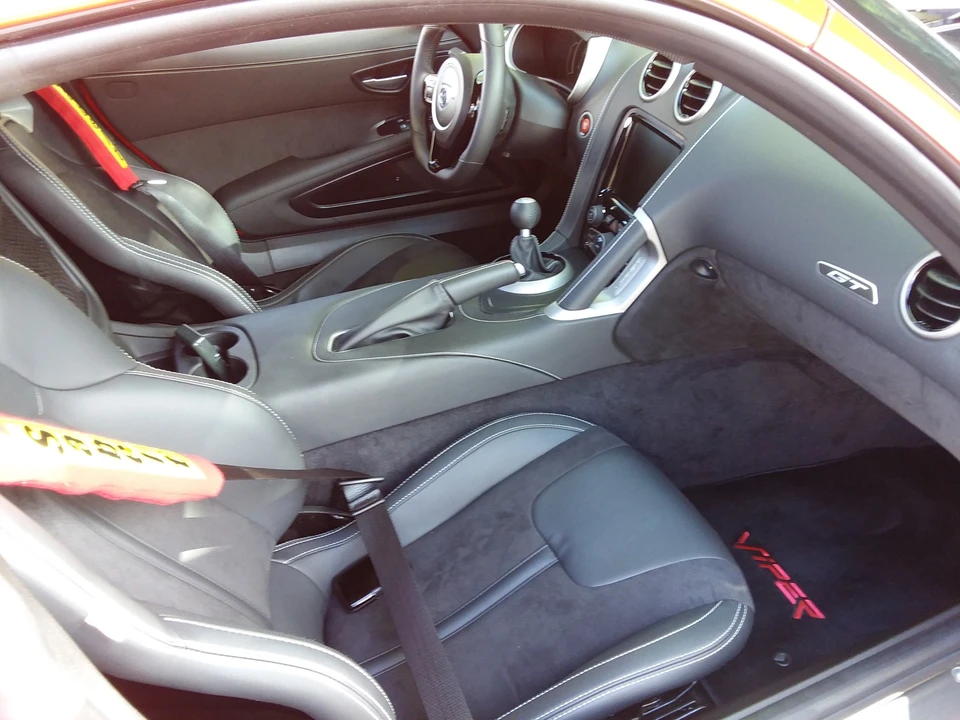 2015 Dodge Viper 5th Gen - Image 28 of 31