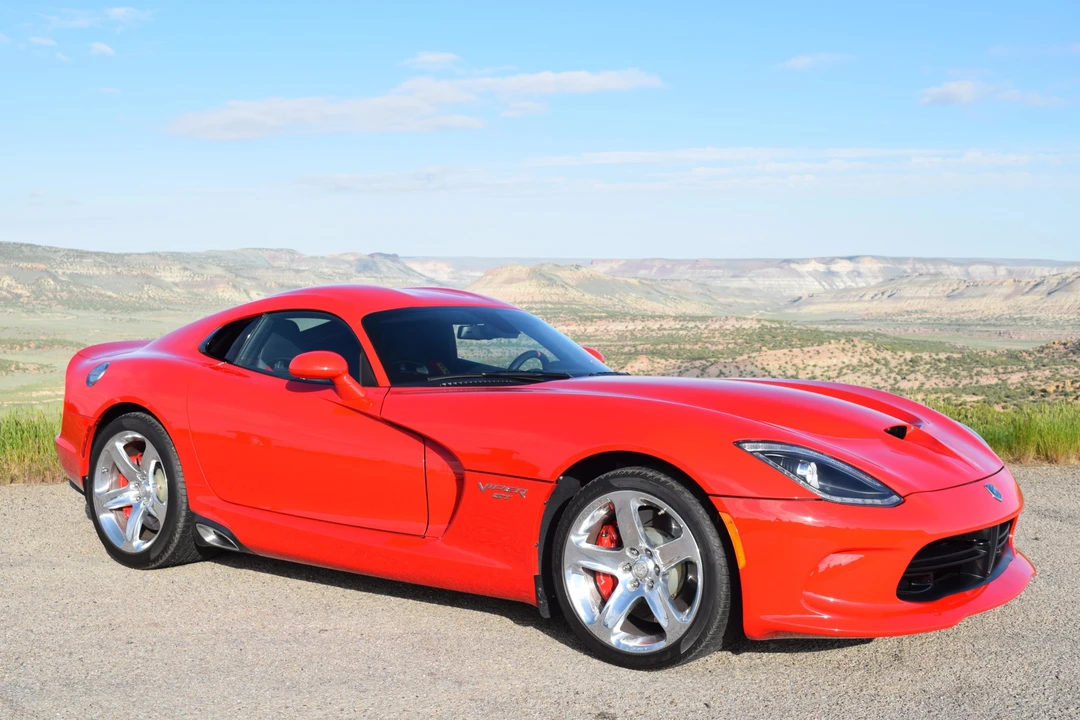 2015 Dodge Viper 5th Gen - Image 2 of 31